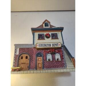 Lemax Caddington Village 'Kensington Depot' porcelain lighted‎ house, 1999